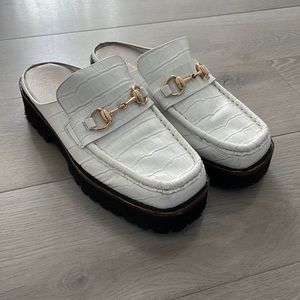 Intentionally Blank Kowloon Loafer Mule 7 White